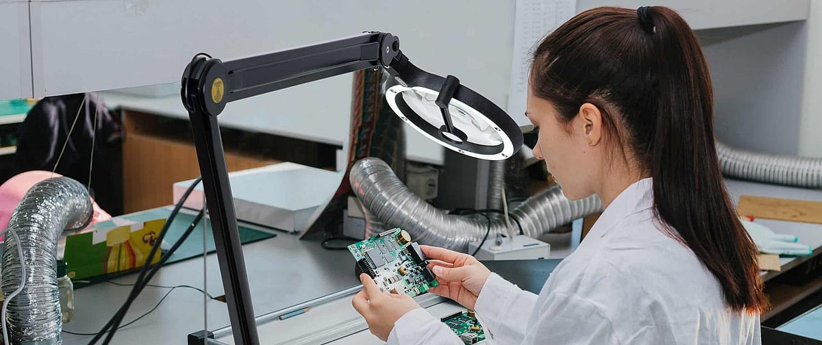 The Daylight Company - When it comes to light, magnification and ergonomics