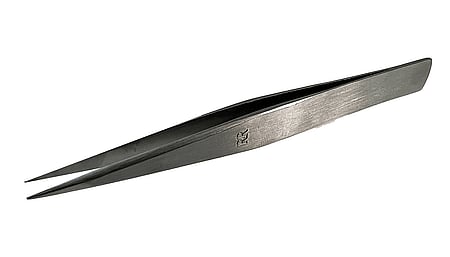 Präzisionspinzette mit starken Spitzen