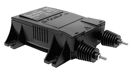 Voltage transformer 2800V / precise measurement of DC, AC and pulse voltages