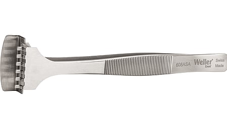 Wafer tweezers with flat lower blade