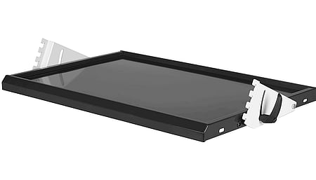 Reinforced adjustable shelf