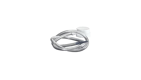 Extension hose for compressed gas spray